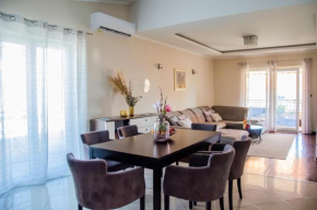 Отель Apartments Kraljic  Задар